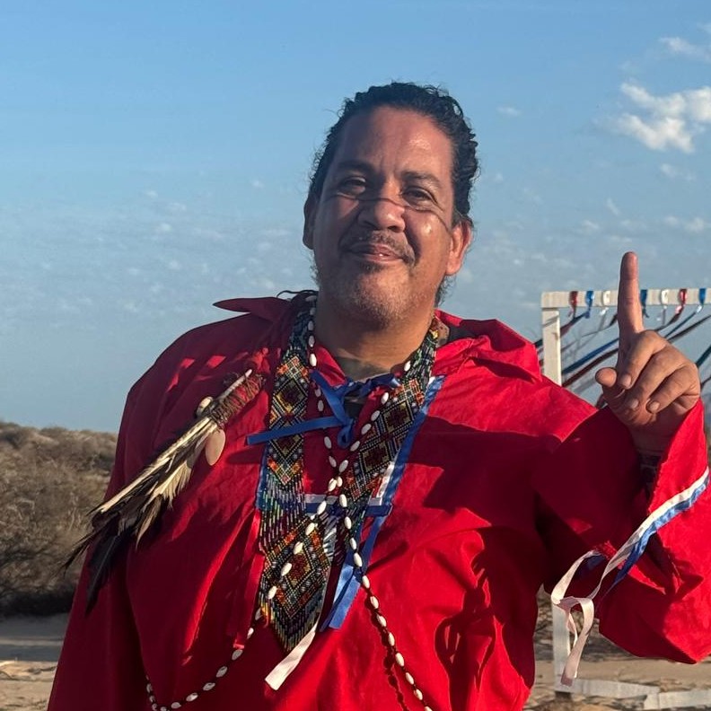 Héctor Benton